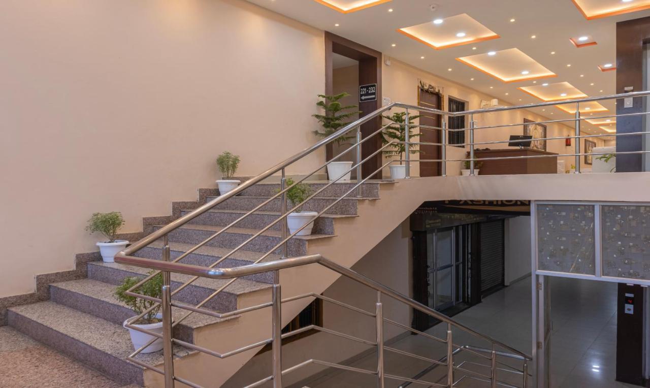 Itsy Hotels Kashi Grand, Bhu Varanasi Exterior photo