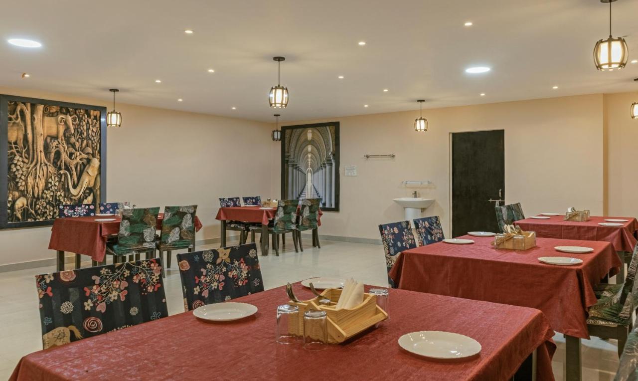 Itsy Hotels Kashi Grand, Bhu Varanasi Exterior photo